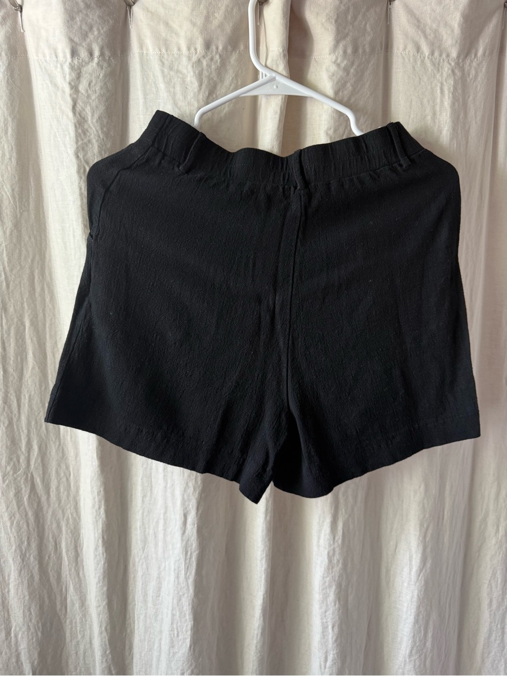 Nasty Gal Black High-Waist Elastic Waistband Casual Shorts